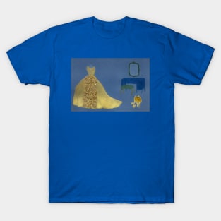 Glitzy gold gown and shoes T-Shirt
